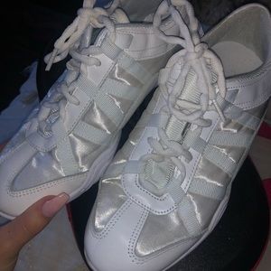 Selling size 8 Nfinity Evolutions
